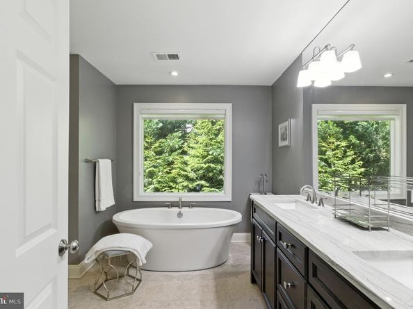 6838 Saint Albans Road, Mclean VA 22101
