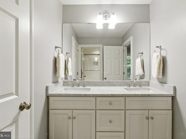 6838 Saint Albans Road, Mclean VA 22101