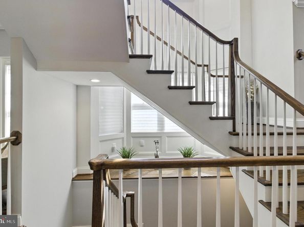 6838 Saint Albans Road, Mclean VA 22101