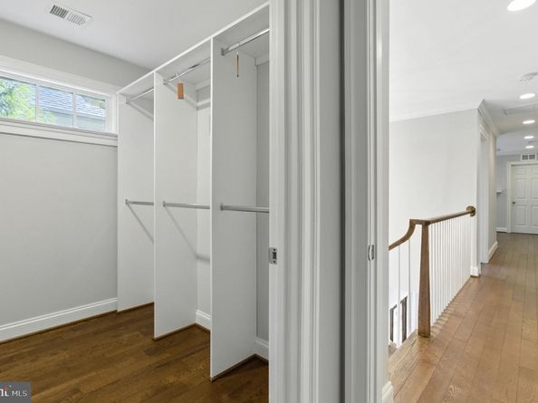 6838 Saint Albans Road, Mclean VA 22101