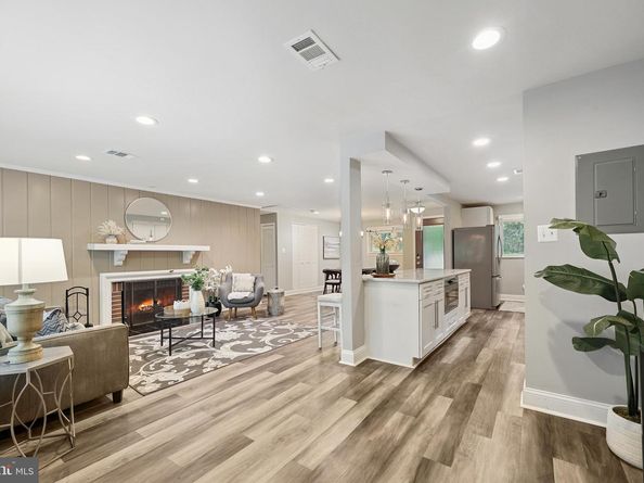 7400 Braddock Road, Annandale VA 22003