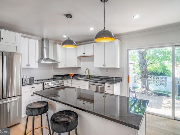 1325 Barnaby Terrace SE, Washington DC 20032