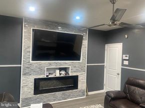 3 S 6TH Street, Darby PA 19023