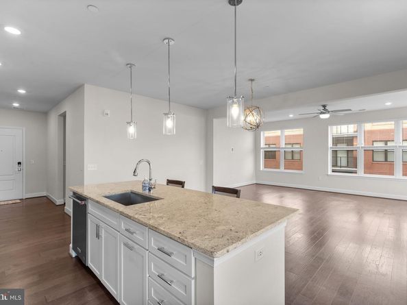 2960 Vaden Drive 2312, Fairfax VA 22031