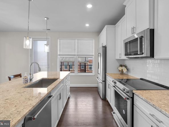 2960 Vaden Drive 2312, Fairfax VA 22031
