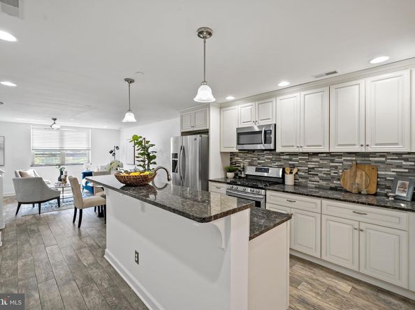 1818 N Front Street B, Philadelphia PA 19122