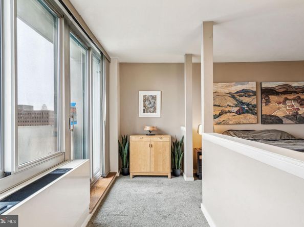 604 S Washington Square 1408, Philadelphia PA 19106