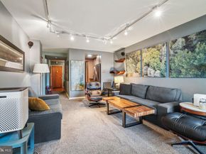 604 S Washington Square 1408, Philadelphia PA 19106