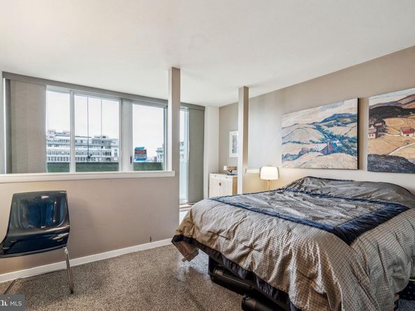 604 S Washington Square 1408, Philadelphia PA 19106