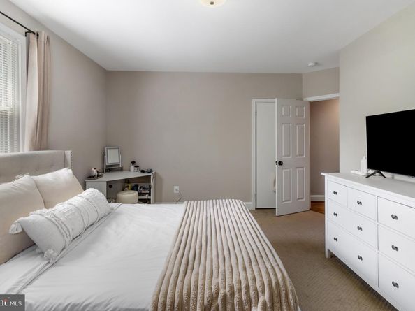 3528 14TH Street N, Arlington VA 22201