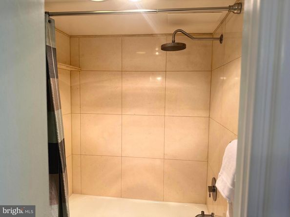 1245 NW 13TH Street NW 313, Washington DC 20005