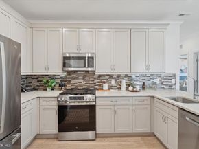 16453 River View Drive, Bristol PA 19007