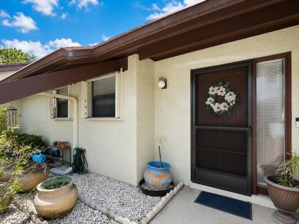 272 Beaver Dam Court, Royal Palm Beach FL 33411