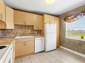 110 Lake Meryl Drive 216, West Palm Beach FL 33411