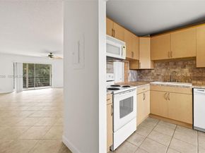 110 Lake Meryl Drive 216, West Palm Beach FL 33411