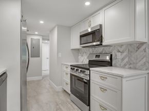 132 Old Meadow Way, Palm Beach Gardens FL 33418