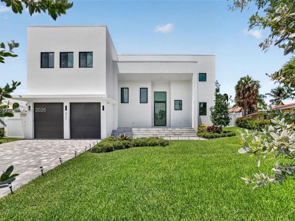 2751 NE 22nd Court, Pompano Beach FL 33062