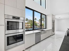2751 NE 22nd Court, Pompano Beach FL 33062