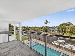 2751 NE 22nd Court, Pompano Beach FL 33062
