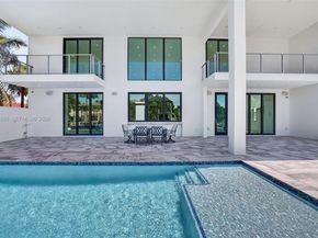 2751 NE 22nd Court, Pompano Beach FL 33062