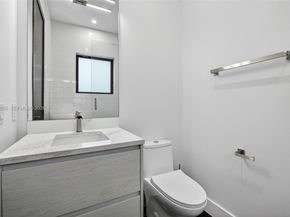 2751 NE 22nd Court, Pompano Beach FL 33062