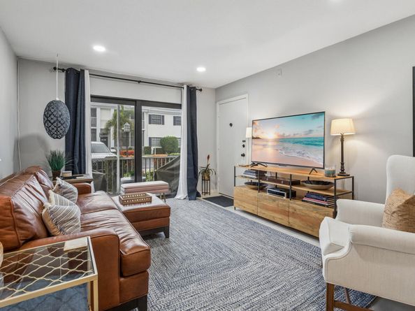 160 Cypress Club Drive Unit 612, Pompano Beach FL 33060
