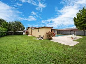 3210 SW 94th Court, Miami FL 33165