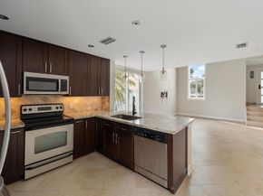 9859 NW 2nd Street, Plantation FL 33324