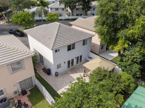 9859 NW 2nd Street, Plantation FL 33324