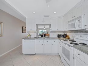 3001 Lincoln A 3001, Boca Raton FL 33434