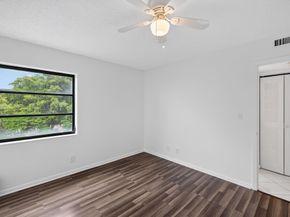 2112 S Cypress Bend Dr 401, Pompano Beach FL 33069