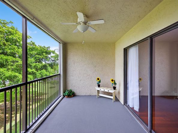 2112 S Cypress Bend Dr 401, Pompano Beach FL 33069