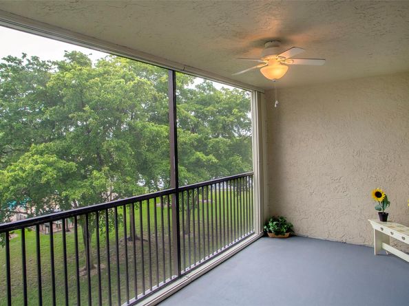 2112 S Cypress Bend Dr 401, Pompano Beach FL 33069