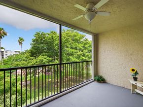 2112 S Cypress Bend Dr 401, Pompano Beach FL 33069