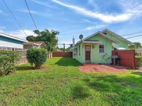 713 10th Avenue N, Lake Worth Beach FL 33460