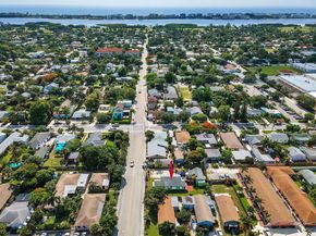 713 10th Avenue N, Lake Worth Beach FL 33460