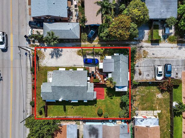 713 10th Avenue N, Lake Worth Beach FL 33460