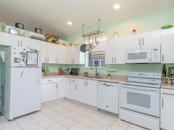 857 NW 133rd AVENUE, Pembroke Pines FL 33028