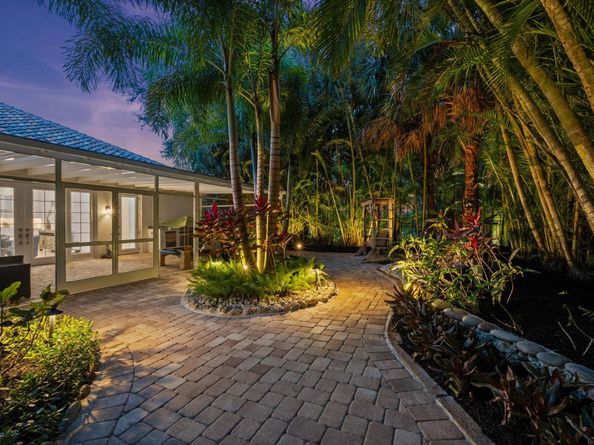 1770 Flagler Manor Circle, West Palm Beach FL 33411