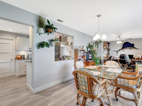 2115 SW 22nd Street, Boynton Beach FL 33426