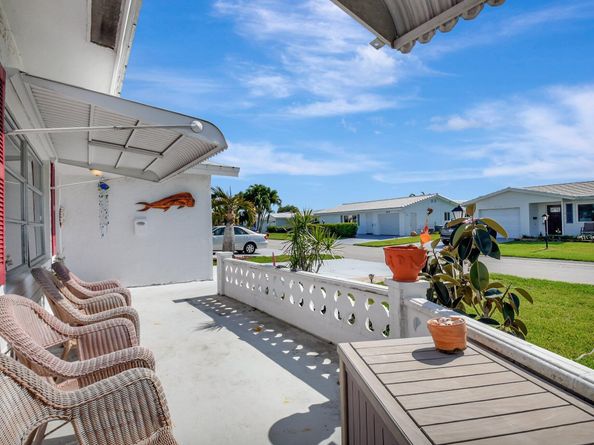 2115 SW 22nd Street, Boynton Beach FL 33426