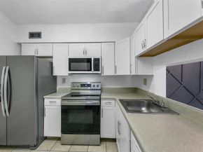 3083 N Oakland Forest Dr 302, Oakland Park FL 33309