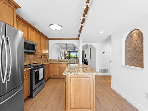 1100 SE 5th Ct 33, Pompano Beach FL 33060