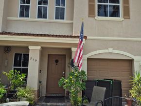 219 Riverwalk Cir 219, Sunrise FL 33326
