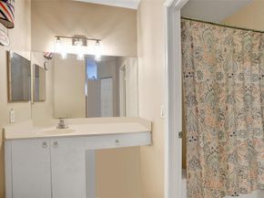 219 Riverwalk Cir 219, Sunrise FL 33326