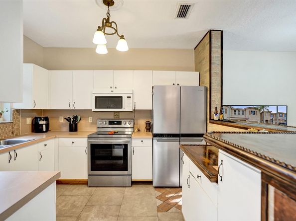 219 Riverwalk Cir 219, Sunrise FL 33326