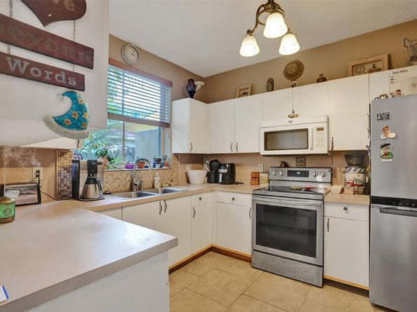 219 Riverwalk Cir 219, Sunrise FL 33326