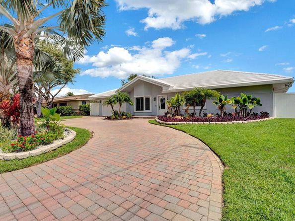 2739 NE 10 Street, Pompano Beach FL 33062