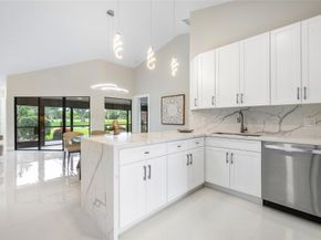 5794 Parkwalk Cir, Boynton Beach FL 33472