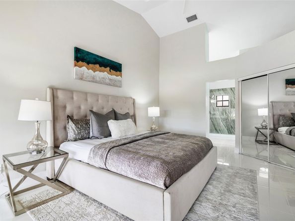 5794 Parkwalk Cir, Boynton Beach FL 33472